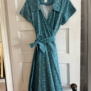 Chic Teal Patterned Midi Dress